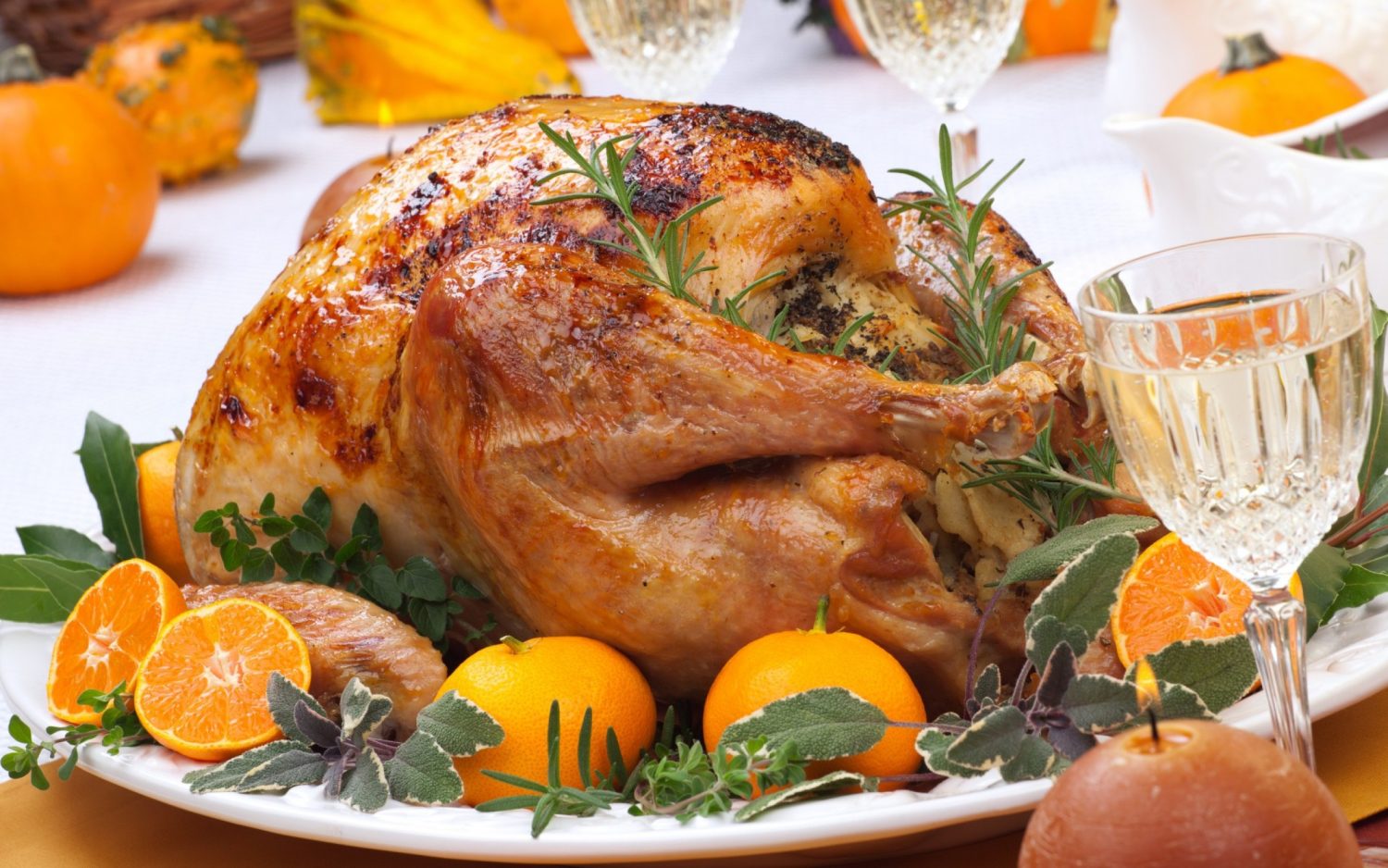 Conquista el Día de Acción de Gracias con la receta suprema de pavo relleno: ¡Sabores inolvidables asegurados! 2 Moncloa El proceso de preparación