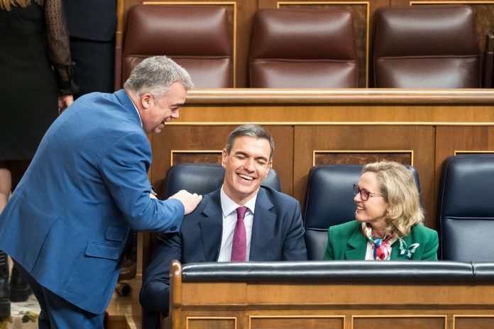 Pedro Sánchez tiene ante sí un nuevo Gobierno y el peso político será crucial para atar en corto a Yolanda Díaz