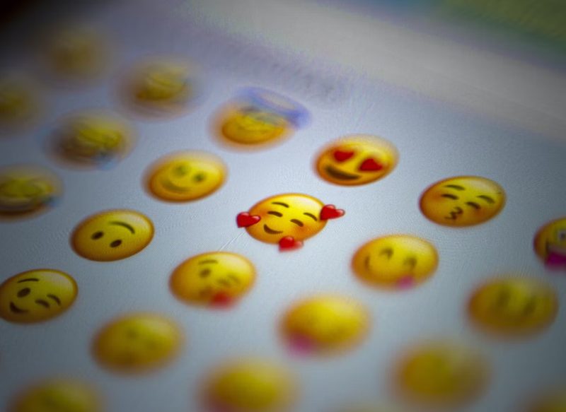 LOS EMOJIS, UNA FORMA DE EXPRESARSE