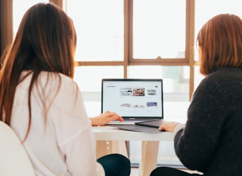 La DGT informa de las diferentes formas en las que te notifican una multa 2 Moncloa Mozilla revoluciona la creación web: Construye sitios con IA sin programar. ¡Descubre la magia sin complicaciones!