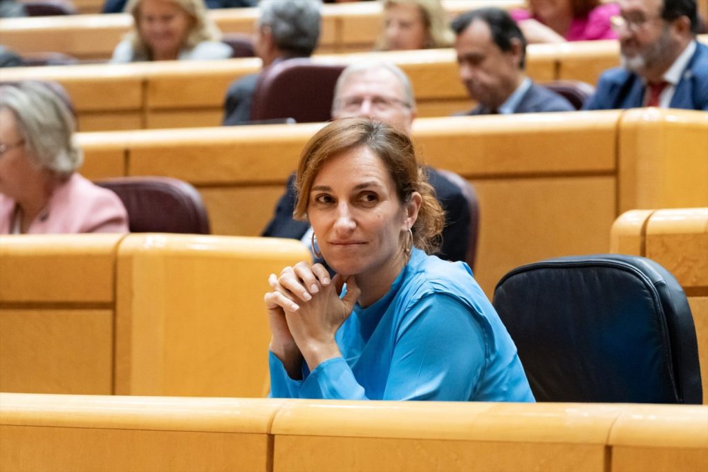 Todos contra la ministra Mónica García | Foto: Europa Press