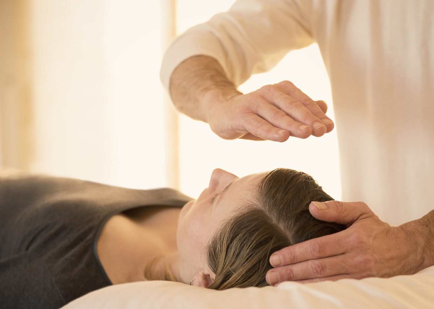 Conoce el poder curativo del Reiki para un equilibrio emocional y físico 1 Moncloa EL ORIGEN DEL REIKI