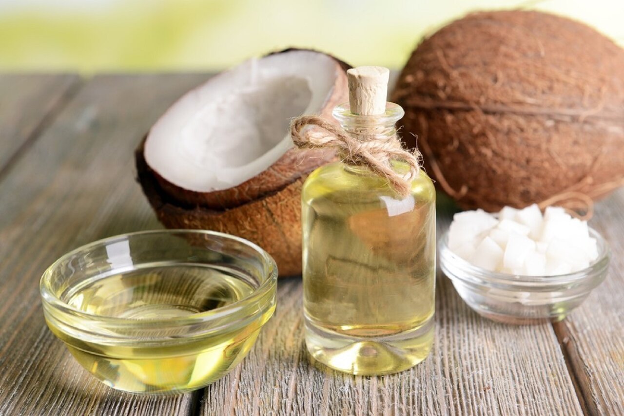 Despierta con energía: Descubre los sorprendentes beneficios al incorporar aceite de coco en tu rutina matutina 1 Moncloa La ciencia detrás del aceite de coco: