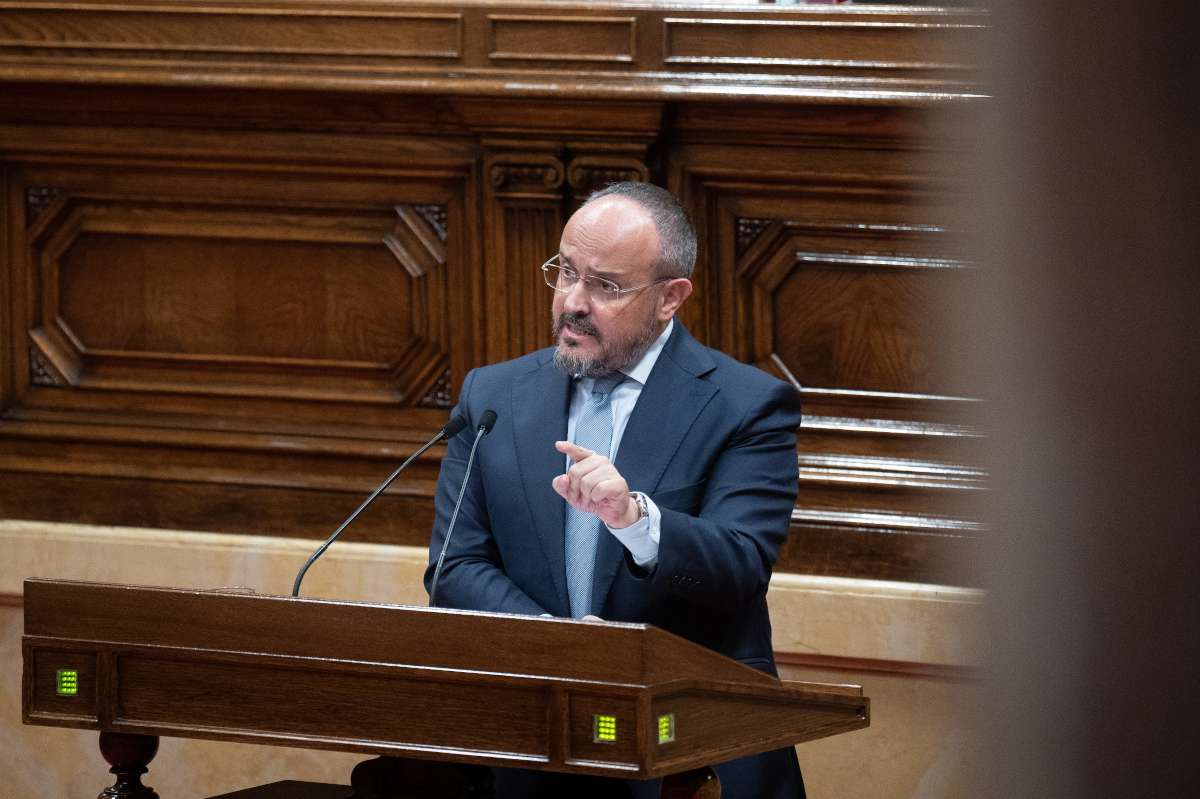 El presidente del PPC catalán, Alejandro Fernández, logra imponerse a Génova 13