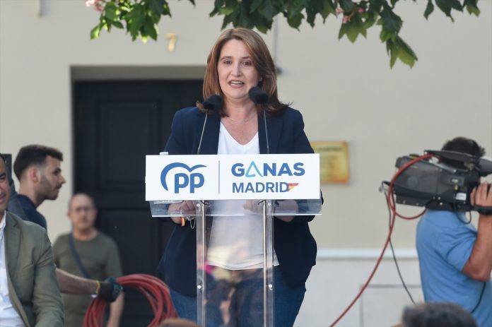 Ana Victoria Cruz, la alcaldesa del PP de Camarma, no entiende la postura de Vox.