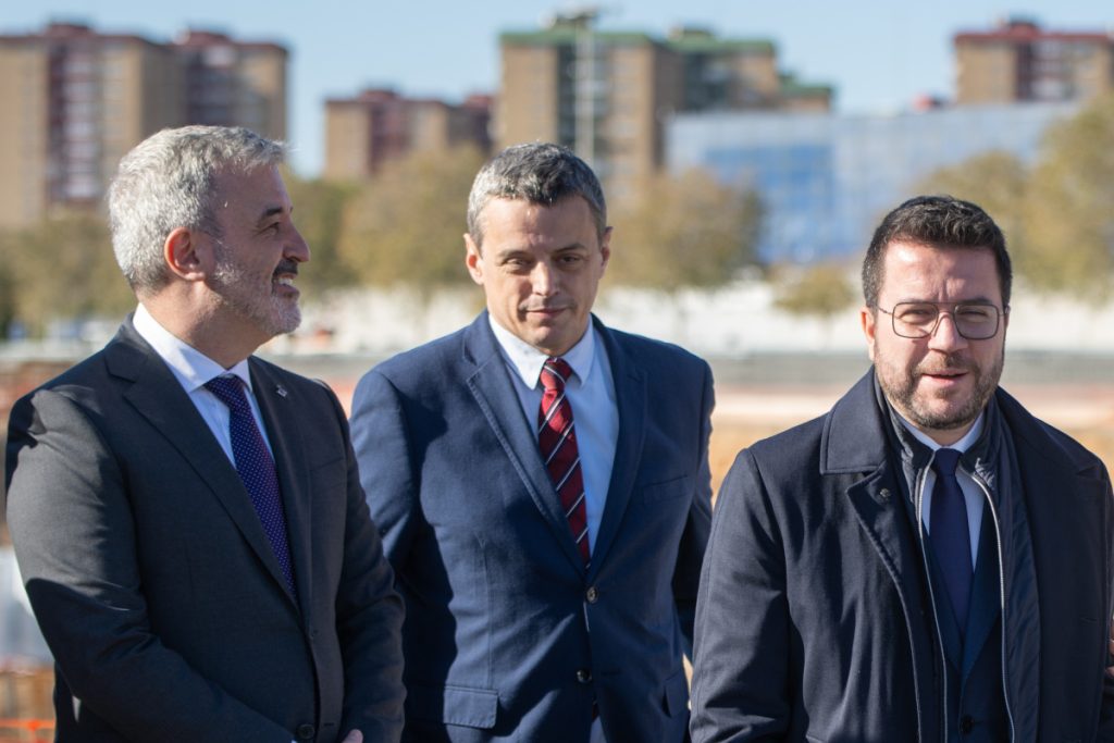 Máxima presión a Collboni por la F-1 y la pérdida de 400 M€ a favor de Madrid 1 Moncloa Collboni y Aragonès tratan ahora de mantener la F-1 en Cataluña