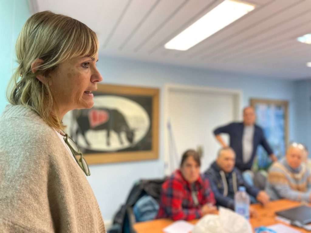 Covadonga Tomé resiste la presión de Podemos en Asturias 1 Moncloa La diputada Covadonga Tomé ha sido expulsada por cuestiones disciplinarias de Podemos Asturies.