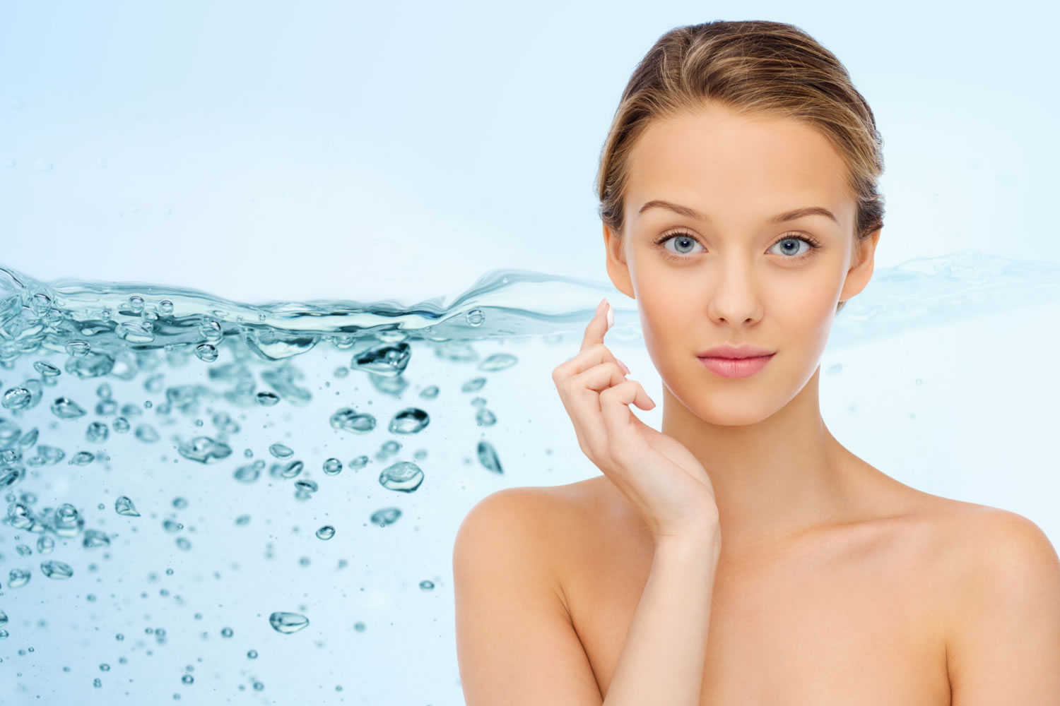 Piel radiante en invierno: descubre trucos y remedios caseros para proteger tu cutis del frío. ¡Siente la suavidad! 2 Moncloa LA IMPORTANCIA DEL DESCANSO Y LA HIDRATACIÓN