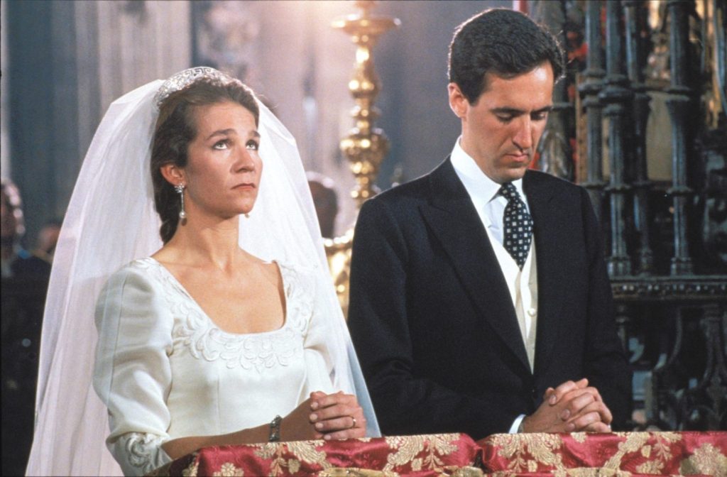 El 60 cumpleaños de la infanta Elena: una vida marcada por Don Juan Carlos, Marichalar, Froilán y Victoria Federica 1 Moncloa infanta Moncloa
