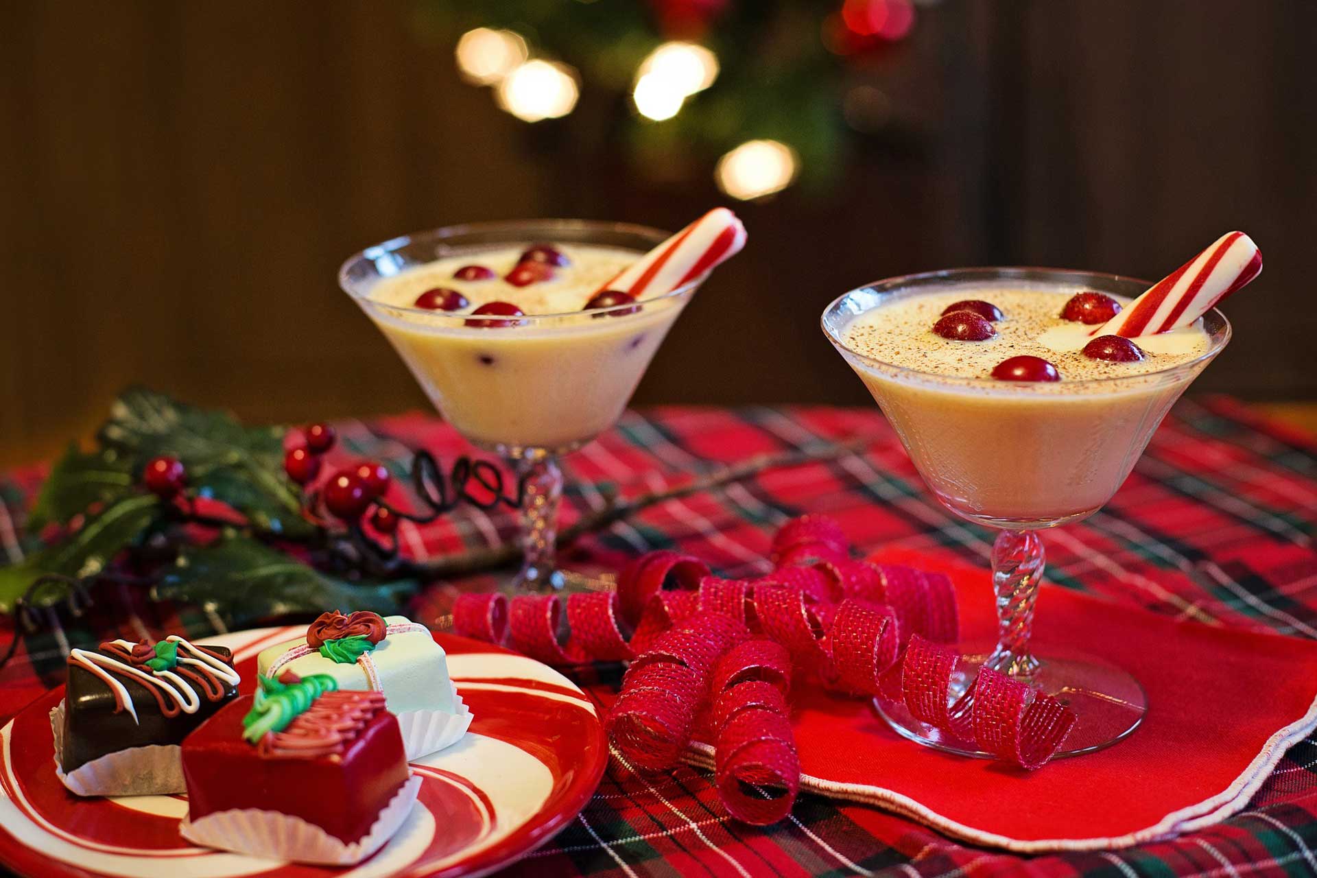 ¡Festín matutino inolvidable! Descubre 15 recetas irresistibles para un desayuno de Navidad extraordinariamente especial y delicioso 4 Moncloa LA HORA DE LA BEBIDA: CAFÉS Y CÓCTELES MATUTINOS