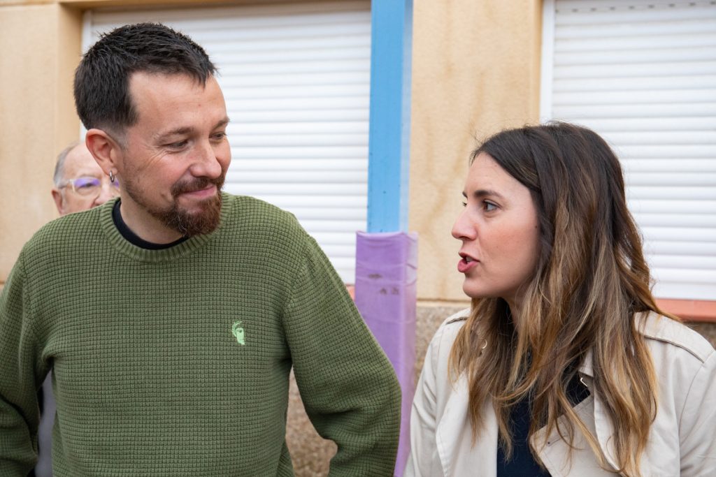 Pablo Iglesias e Irene Montero, líderes de Podemos, felices tras consumar su divorcio con Yolanda Díaz