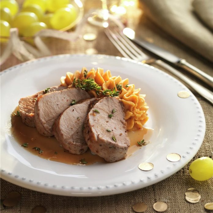 Solomillo de cerdo, puré y pimentón