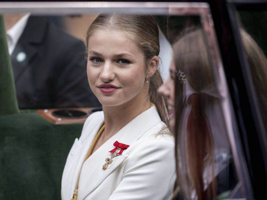 Leonor, desamparo en la Nochebuena real: la princesa afronta la soledad en una velada inolvidable 1 Moncloa princesa leonor