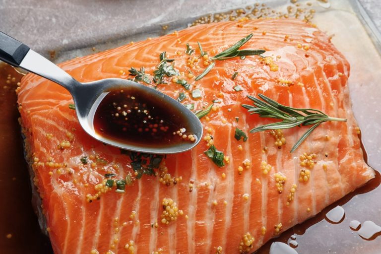 Salmón con soja y naranja: la receta express para triunfar en minutos y chuparse los dedos