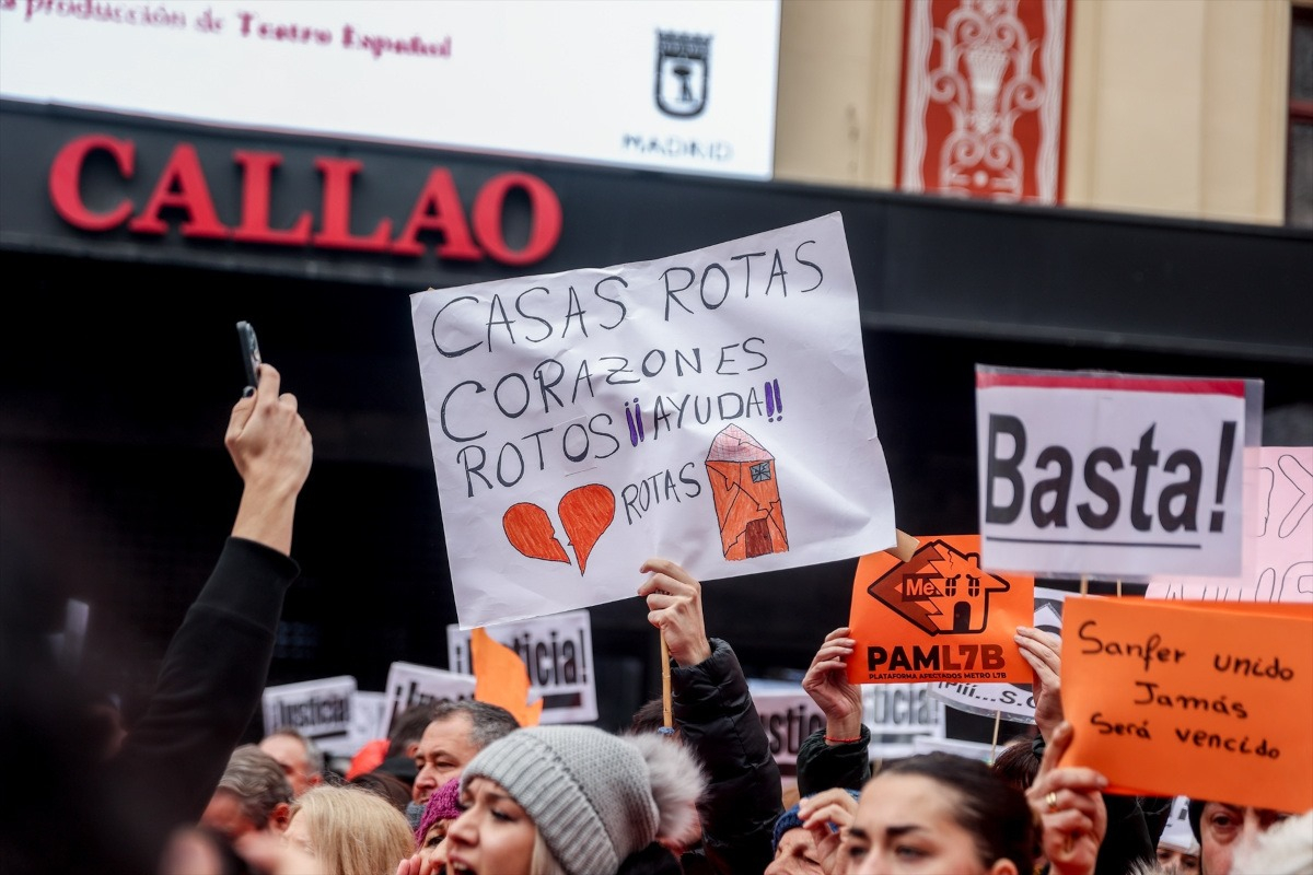 Los vecinos de San Fernando cargan contra el ministro de Transportes, Óscar Puente
