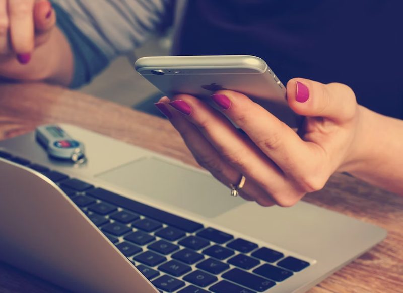 LOS RIESGOS DE PRIVACIDAD EN WHATSAPP