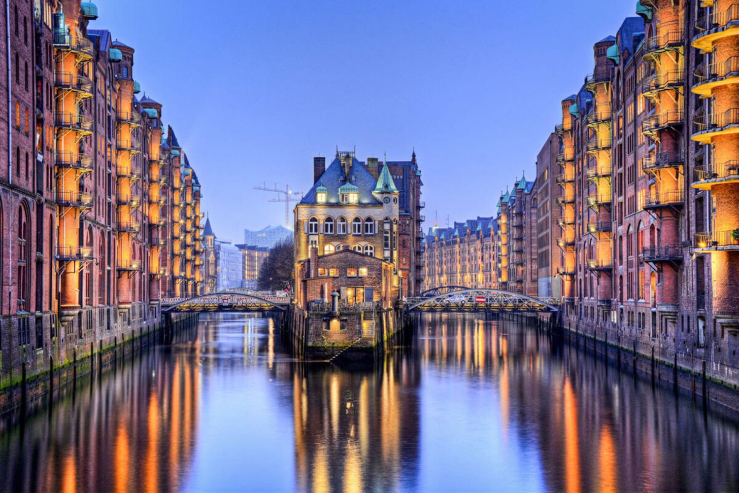 Descubre Alemania: La guía esencial para tu viaje, toda la información que necesitas para una experiencia inolvidable 3 Moncloa CONSEJOS PRÁCTICOS: HACIENDO FÁCIL LO COMPLEJO