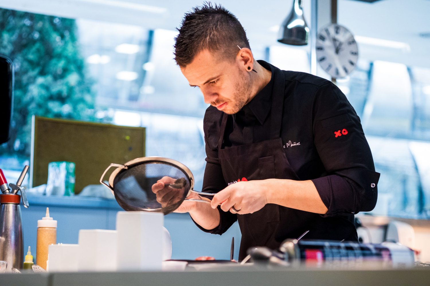 Cocina como un Pro: Descubre la receta exclusiva de patatas a la importancia del genial chef David Muñoz 3 Moncloa LA TÉCNICA PERFECTA DE FRITURA