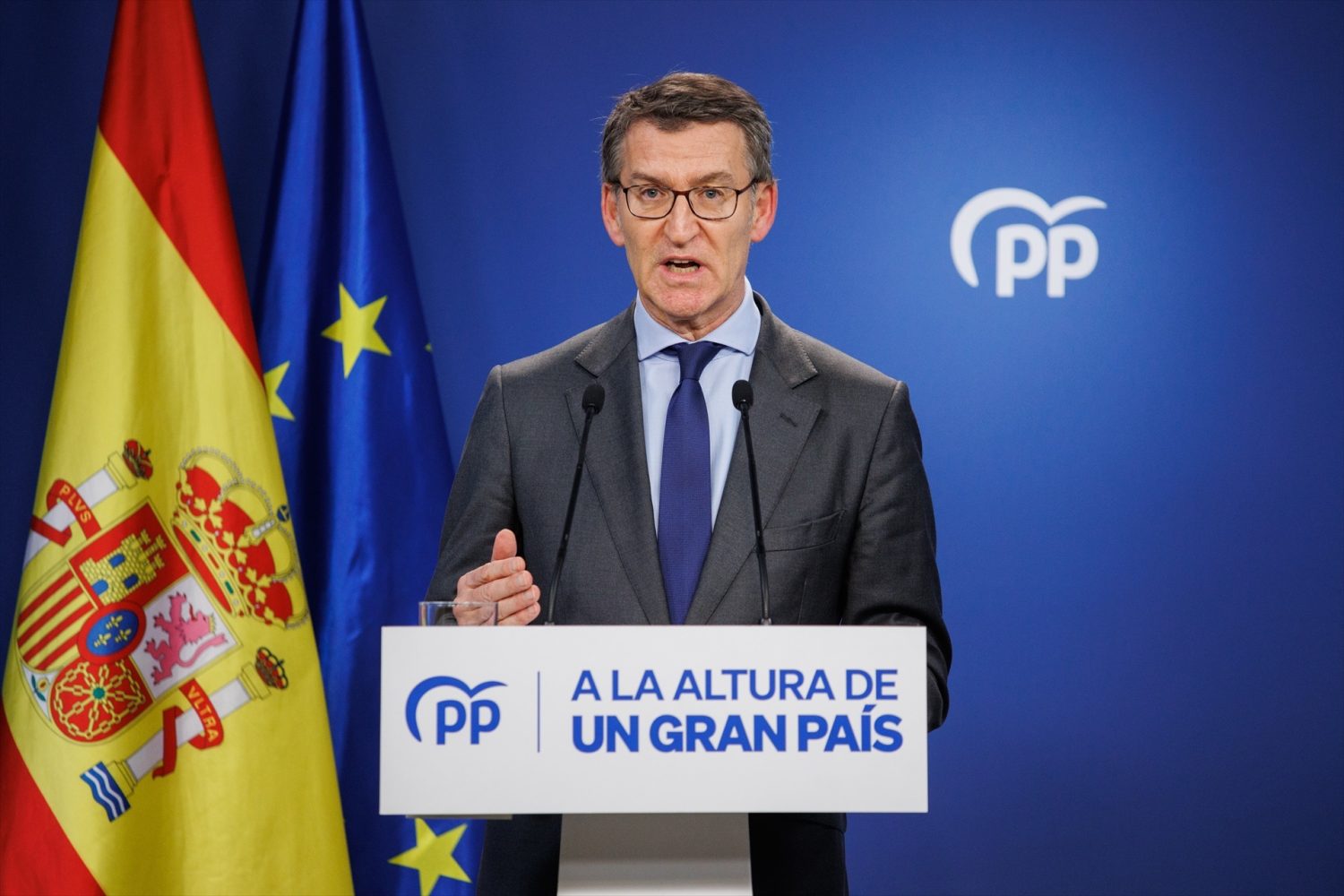Feijóo pone en marcha una ofensiva «sin cuartel ni descanso» contra la «extorsión» de Junts