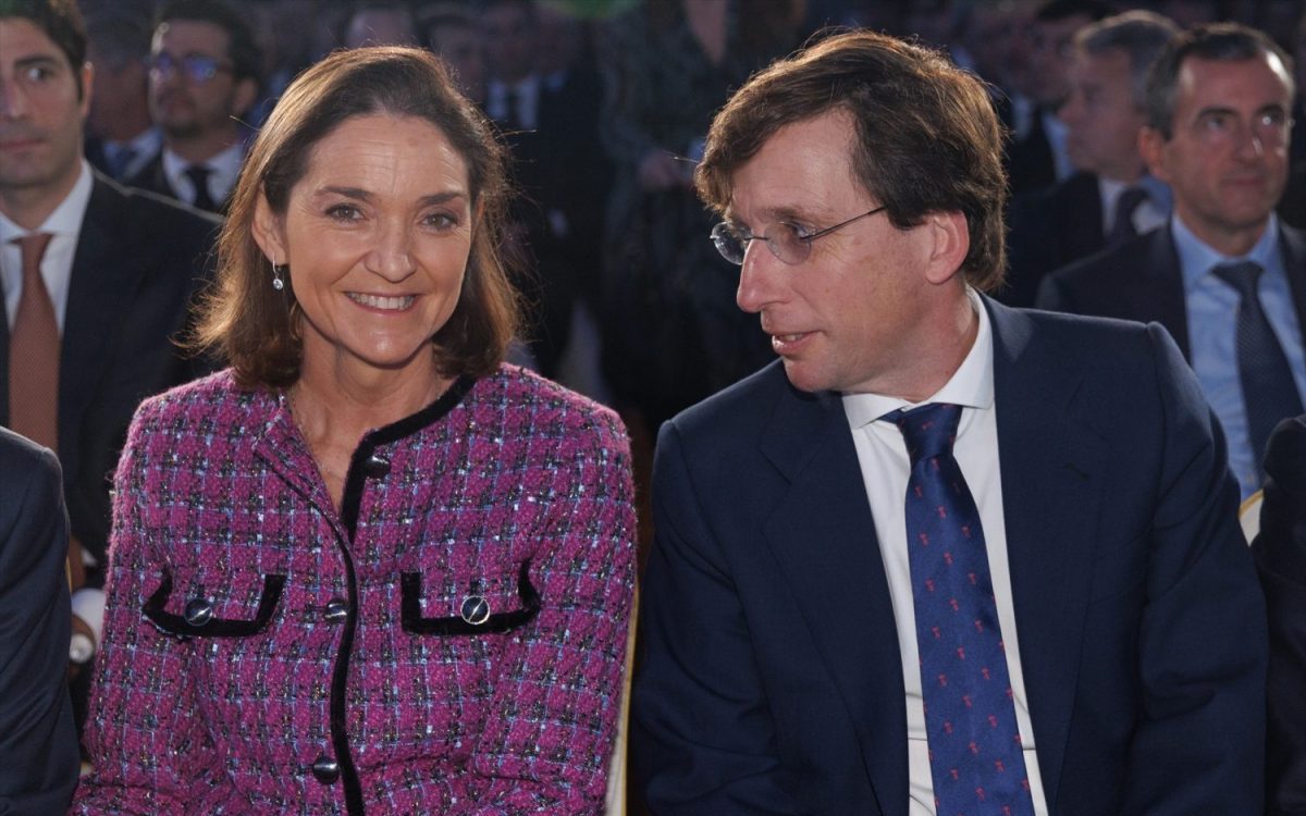 Almeida ha pedido a Maroto que dimita ella, cuando le exigía que pidiera la dimisión de Ayuso.