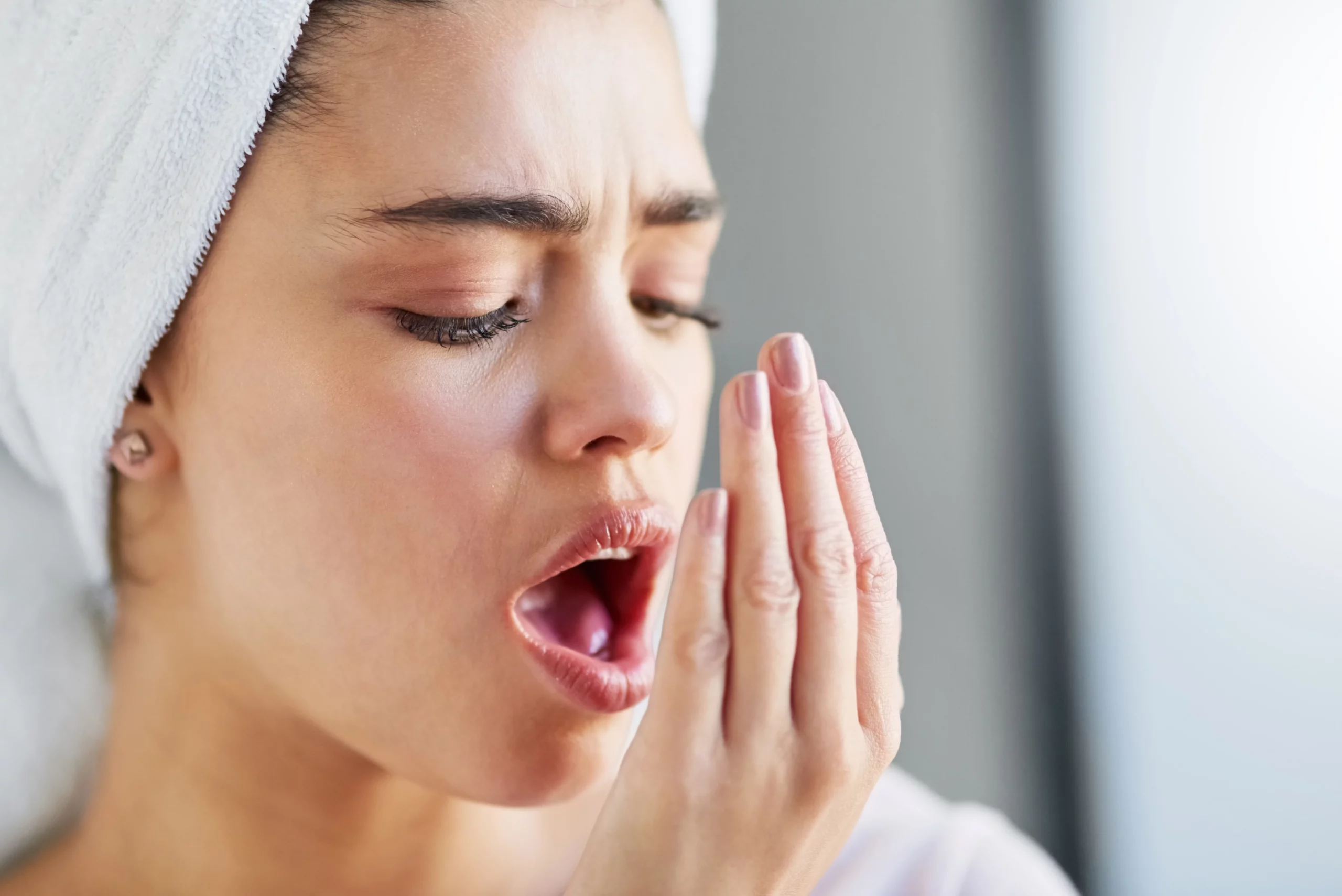 ¿Halitosis crónica? 5 remedios caseros que pueden cambiar tu vida 4 Moncloa ALIMENTOS QUE PUEDEN REFRESCAR TU ALIENTO