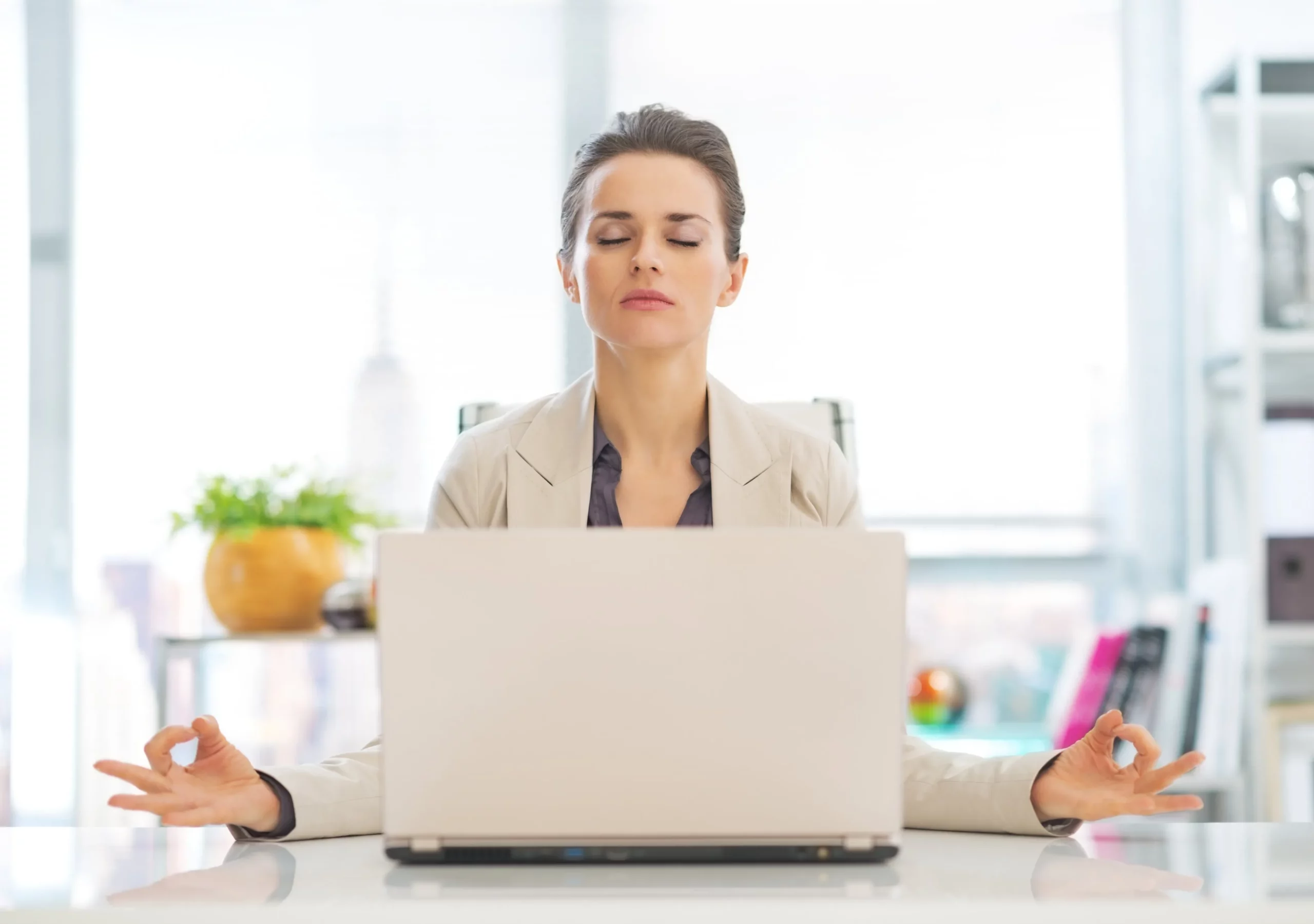 La Meditación en el Mundo Empresarial: Incremento de la Productividad y la Creatividad
