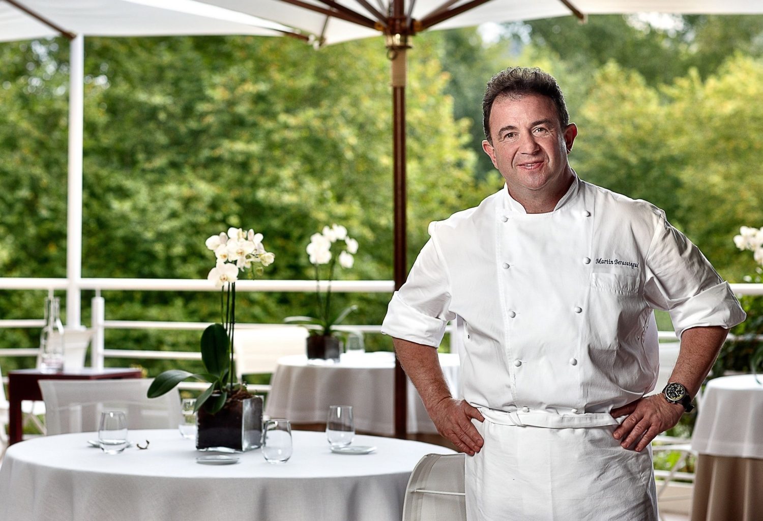 Seducción en Cada Bocado: Martín Berasategui Revela su Irresistible Receta de Flan de Huevo Casero Imperdible