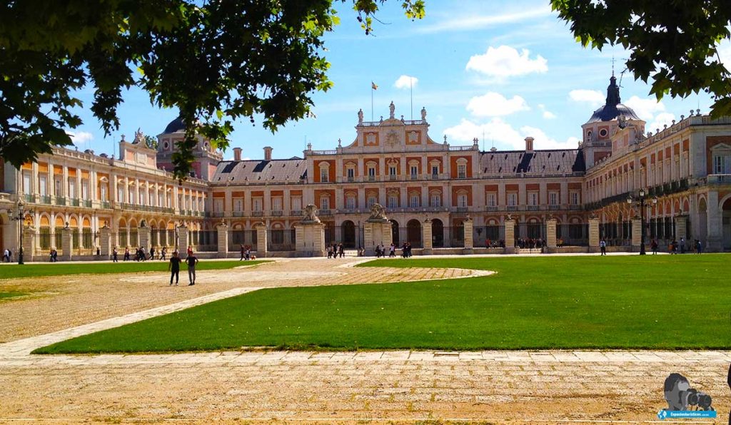 10 destinos cerca de Madrid para darse una escapada en Semana Santa 2 Moncloa Palacio Real de Aranjuez 3 Moncloa