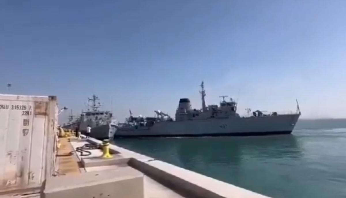 Dos buques dragaminas de la armada británica colisionan en Baréin