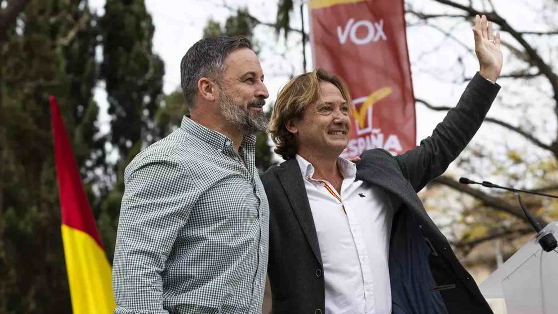 Abascal derrota a Jorge Campos con su cara más amable