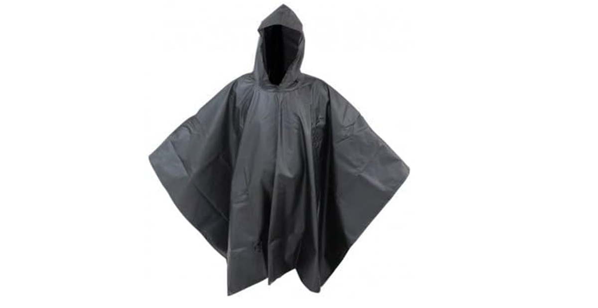 Chao a la lluvia: Amazon te trae este chubasquero