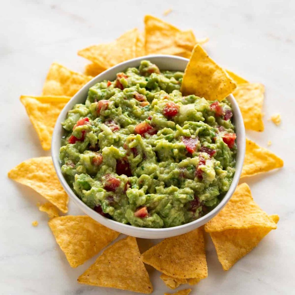 Receta de guacamole en menos de 15 minutos, ideal para compartir con invitados 3 Moncloa guacamole casero Moncloa