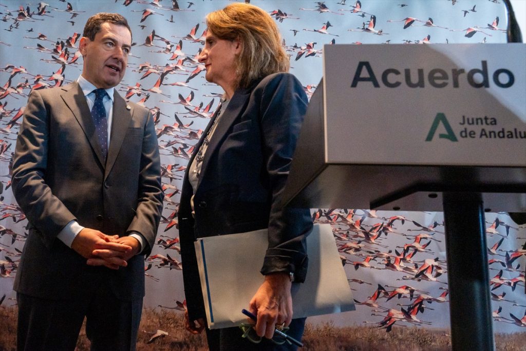 15 organizaciones ecologistas piden a Ribera más protección marina en el Mediterráneo 1 Moncloa Los ecologistas reclaman a Teresa Ribera más protección con el medio ambiente marino del Mediterráneo.