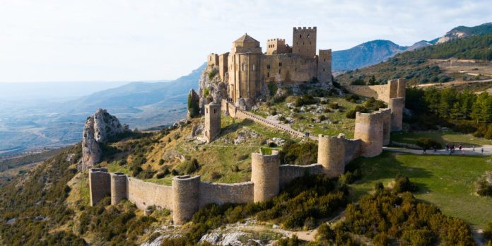 Entre la leyenda y la historia: los misterios del Castillo de Loarre en Huesca