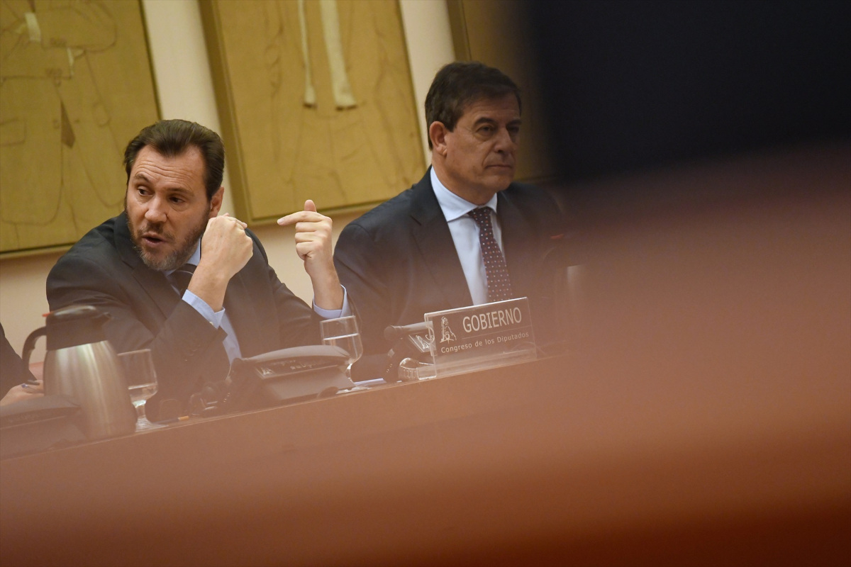 Óscar Puente hace oídos sordos a las reuniones urgentes del PP.