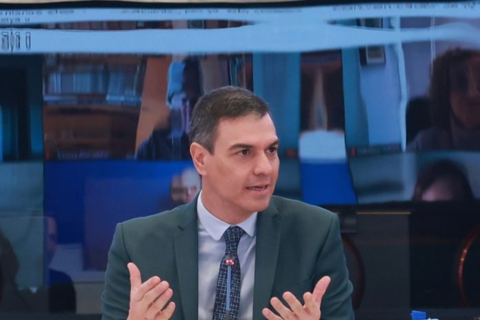 Pedro Sánchez, presidente del Gobierno, se aficiona al decreto para escapar del control de la oposición