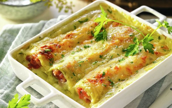 puerros gratinados con jamón y queso