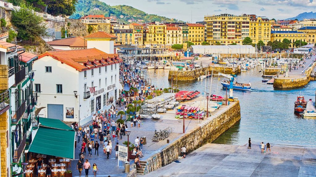 La ciudad del norte de España que aúna historia, gastronomía y playas de ensueño: descubre la belleza de San Sebastián 2 Moncloa sansebastian Moncloa