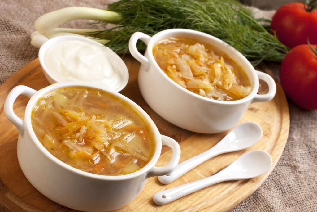Sopa de col para adelgazar: ¿Milagro o mito? Descúbrelo ahora 4 Moncloa sopa de col 1 Moncloa