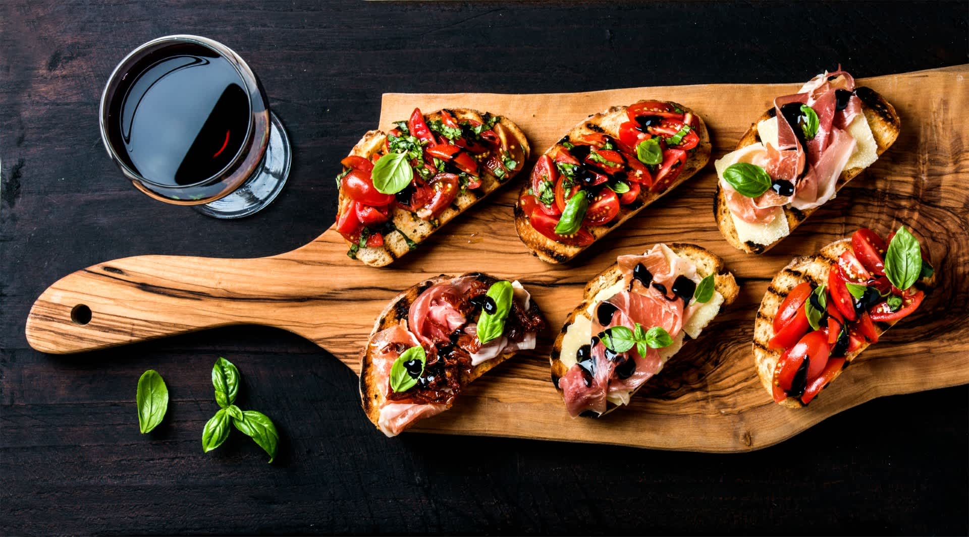 Explora Madrid con sabor: irresistibles planes para disfrutar de la capital española a través de deliciosos bocados 1 Moncloa LA RIQUEZA DE LA GASTRONOMÍA MADRILEÑA