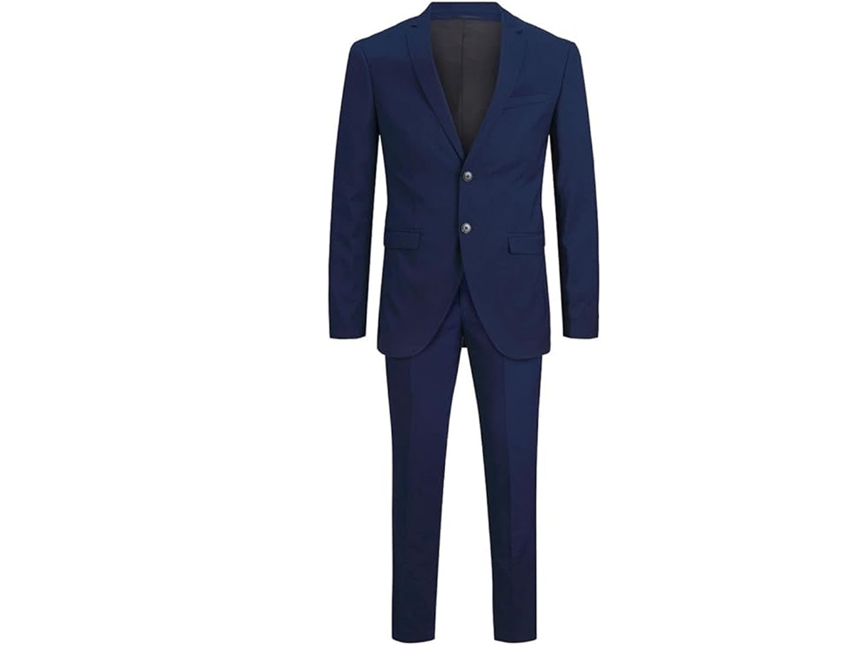 traje amazon