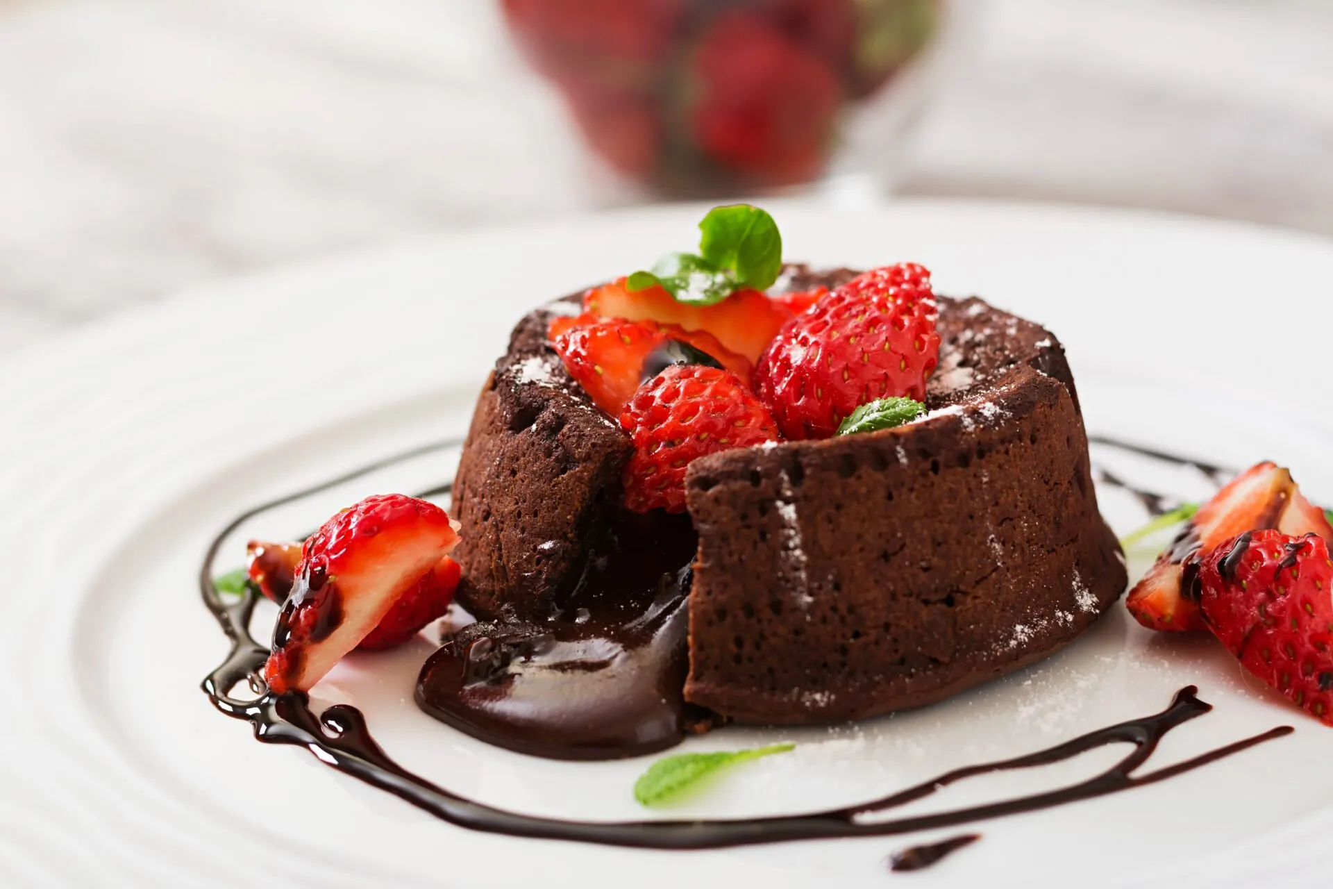 Cena apasionada: descubre 5 deliciosos platos para crear una noche inolvidable en San Valentín 2 Moncloa POSTRES: DULZURA QUE ACARICIA EL CORAZÓN