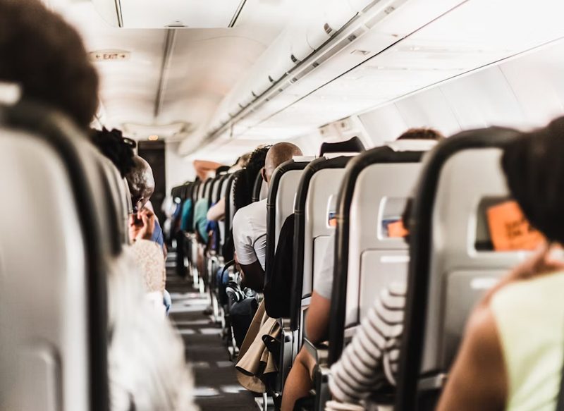 LA MEJOR HORA PARA COMPRAR UN BILLETE DE AVIÓN