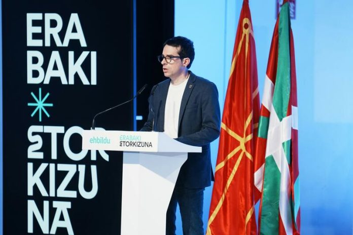 El candidato de EH Bildu a la Lehendakaritza, Pello Otxandiano