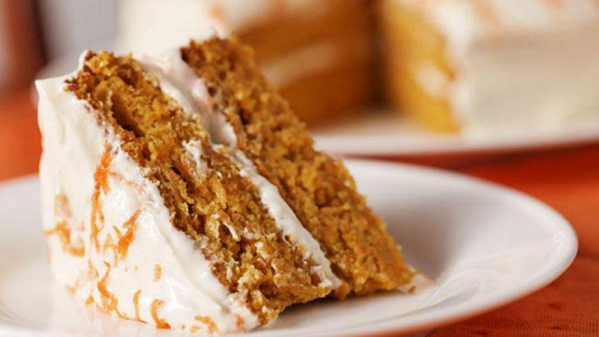 Tarta de zanahoria sin harina, azúcar y baja en calorías