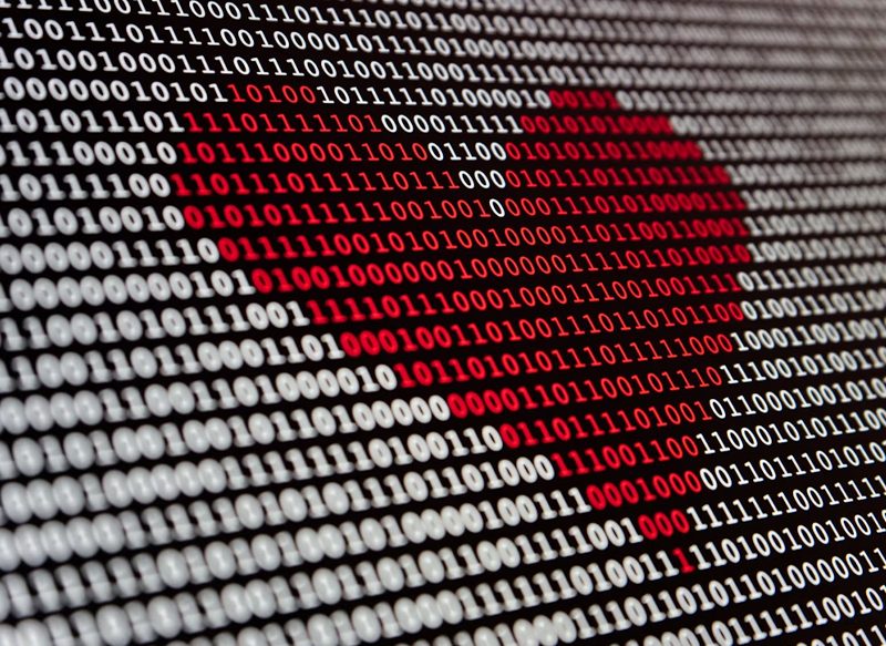 LAS PAREJAS VIRTUALES SON UN PELIGRO PARA LOS USUARIOS