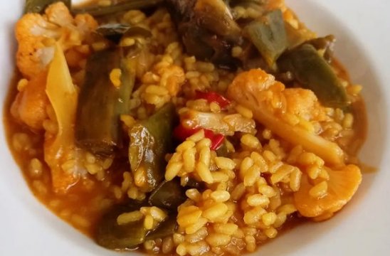 Arroz Caldoso con Alcachofas