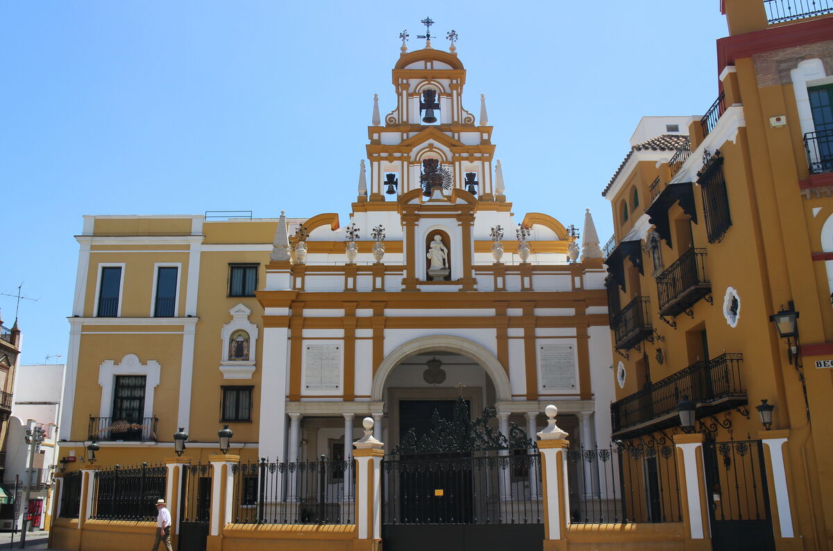 Basílica de la Macarena en Sevilla: Descubre Sus Misterios y Devociones