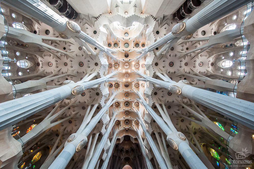 Comillas, Cantabria: El capricho de Gaudí y sus sorpresas artísticas 1 Moncloa UN VIAJE AL INTERIOR DEL GENIO