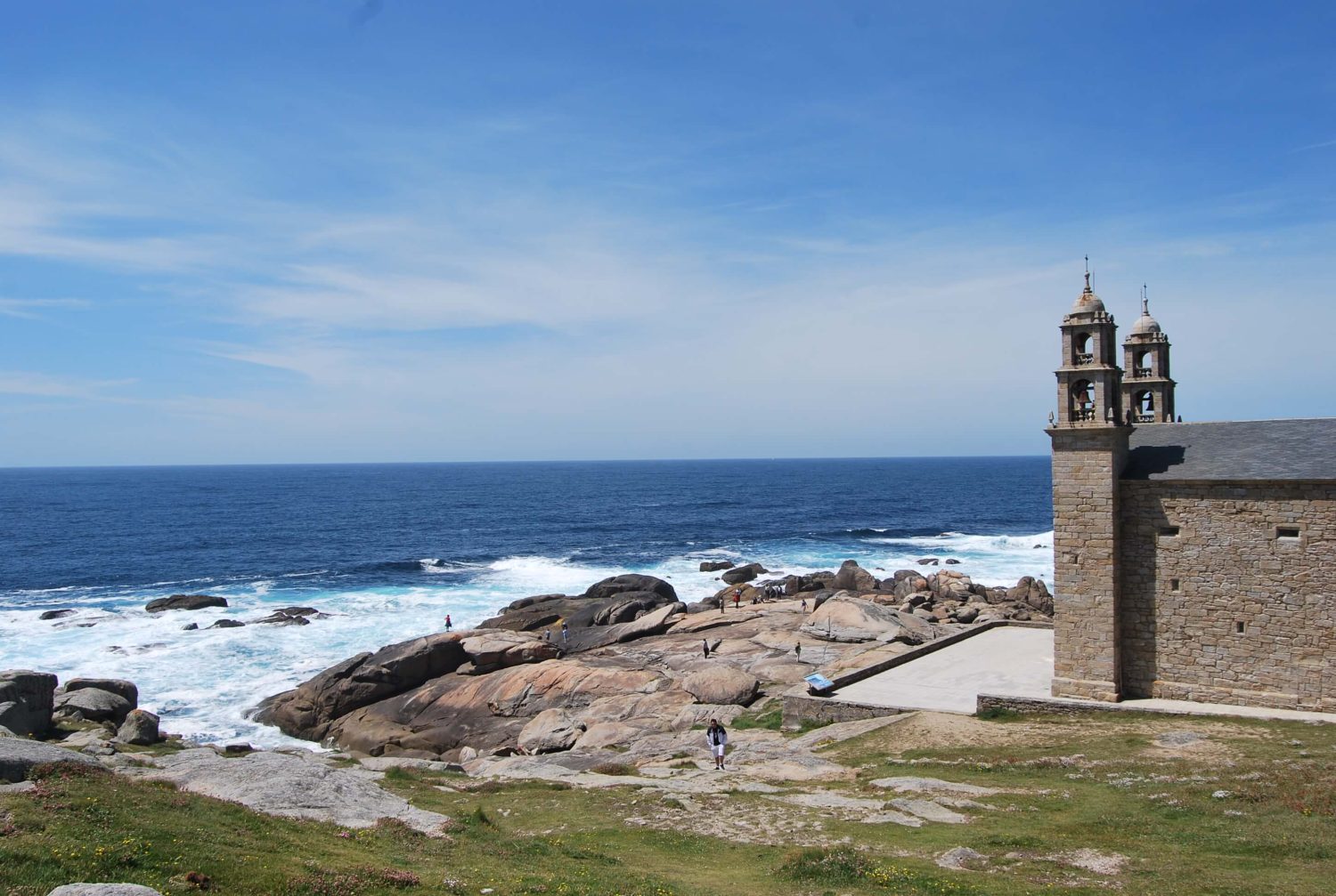 Costa da Morte: La belleza salvaje y las leyendas del mar 2 Moncloa EL ENCUENTRO CON LA NATURALEZA Y LA CULTURA